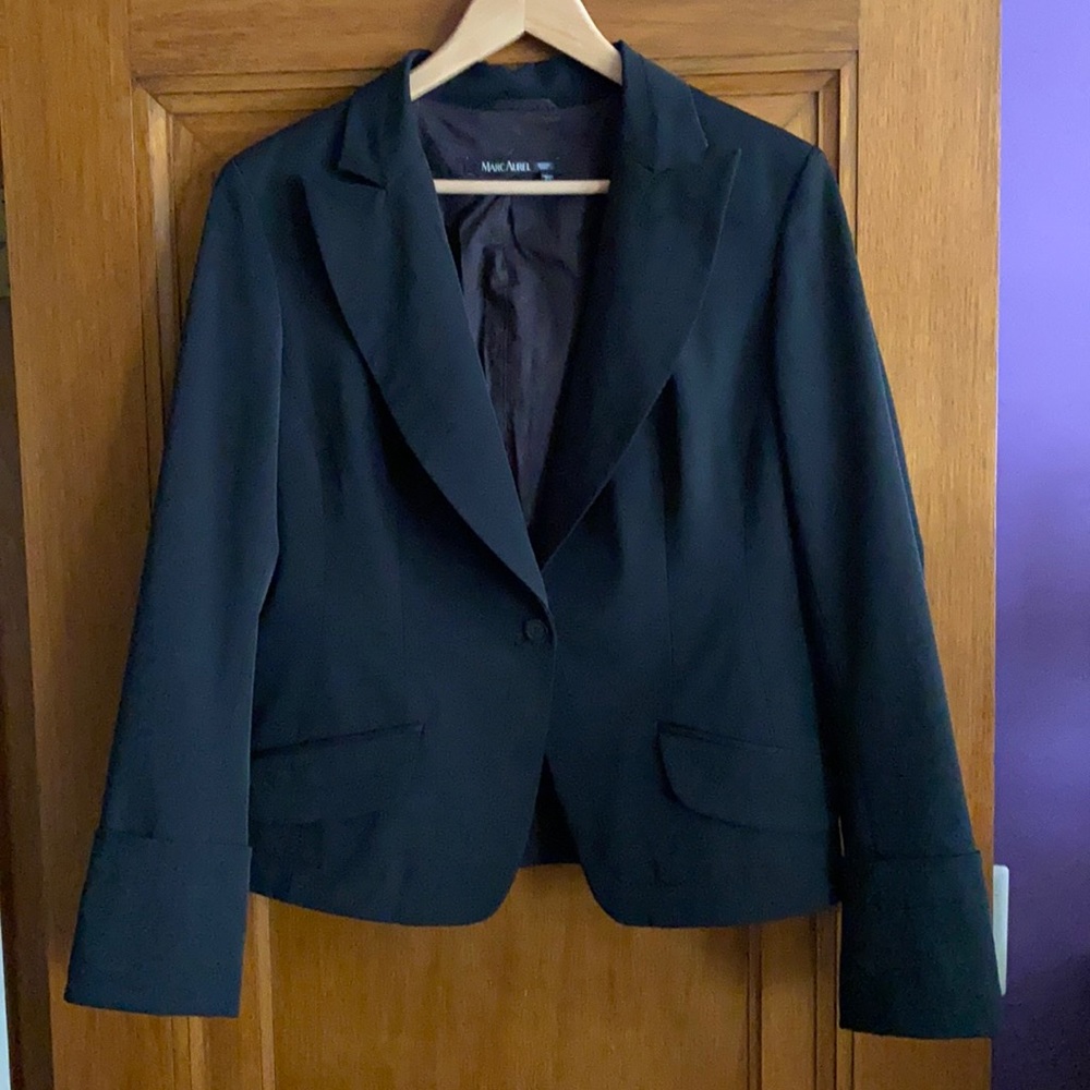 Tuxedo style jacket